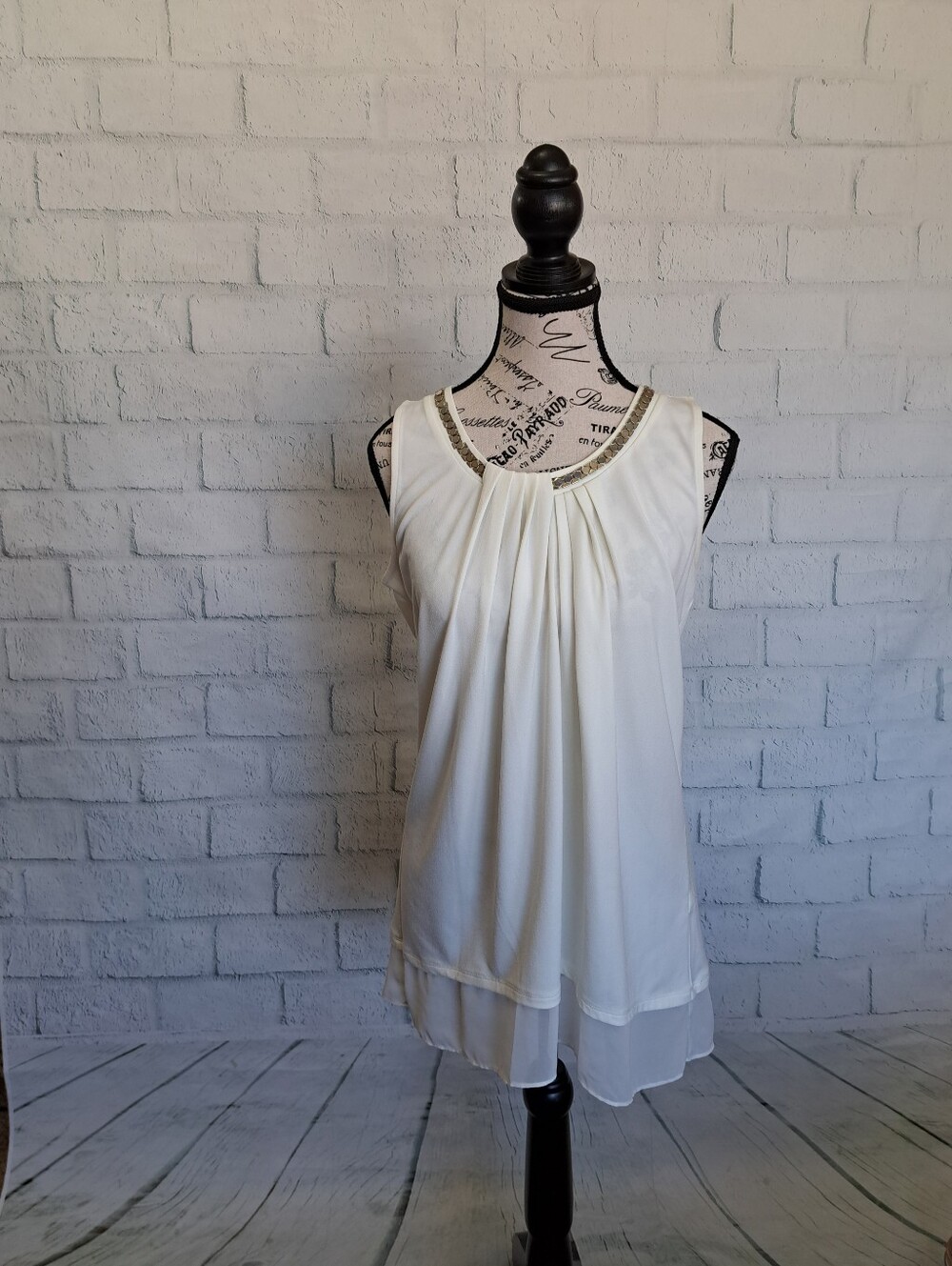 White Hse Blk Mkt fancy blouse
